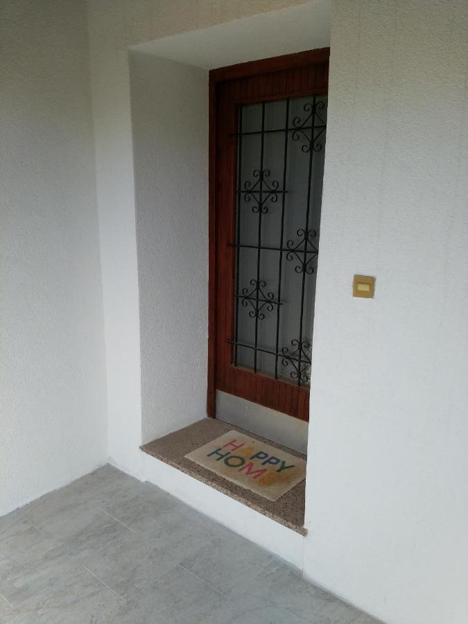 Happy Home Petrovija Exterior foto